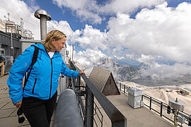 Besuch von Bundesmweltministerin Steffi Lemke auf der Umweltforschungsstation Schneefernhaus GmbH.